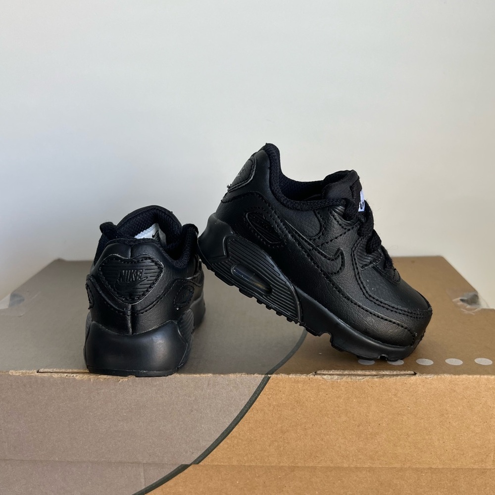 Nike Air Max 90 LTR ‘Triple Black’ Toddler Sneakers- SZ 4 C